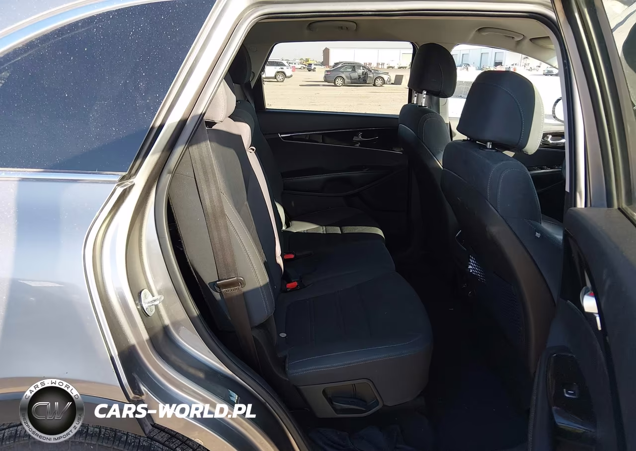 2017 Kia Sorento 3.3L Lx VIN:5XYPG4A50HG249710 - 8