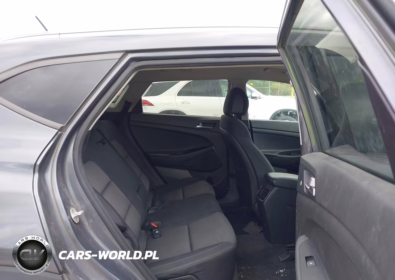 2017 Hyundai Tucson Sport VIN:KM8J3CA25HU388078 - 8