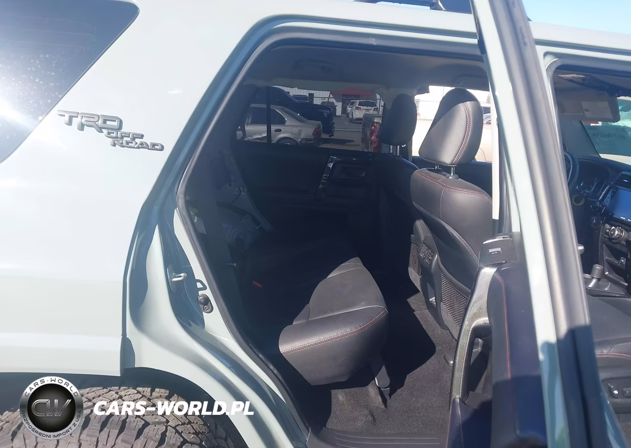 2023 Toyota 4Runner Trd Off Road Premium VIN:JTERU5JR1P6103419 - 8
