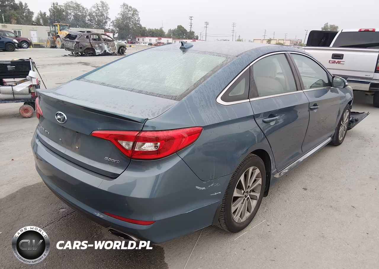 2017 Hyundai Sonata Sport VIN:5NPE34AFXHH453807 - 4