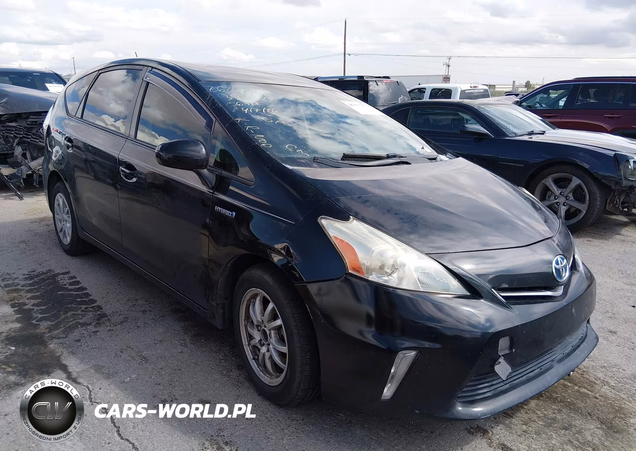 2013 Toyota Prius V Five-Three-Two