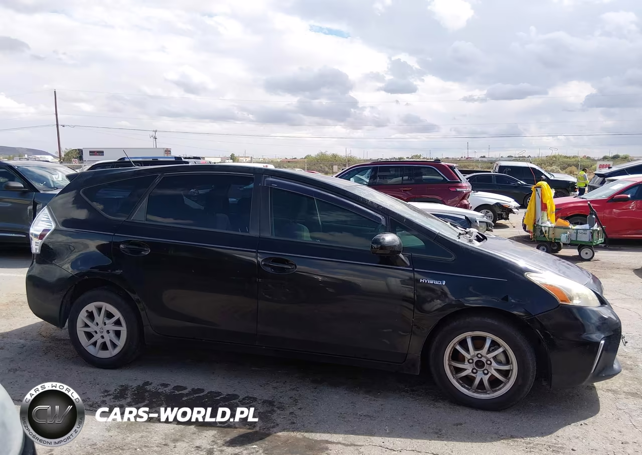 2013 Toyota Prius V Five-Three-Two VIN:JTDZN3EU3C3023488 - 13