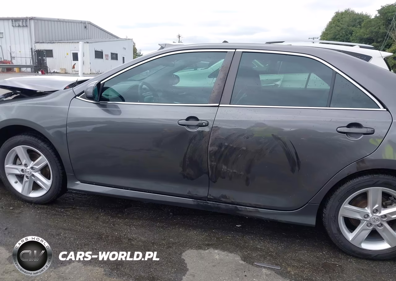 2014 Toyota Camry Se VIN:4T1BF1FK0EU321831 - 14