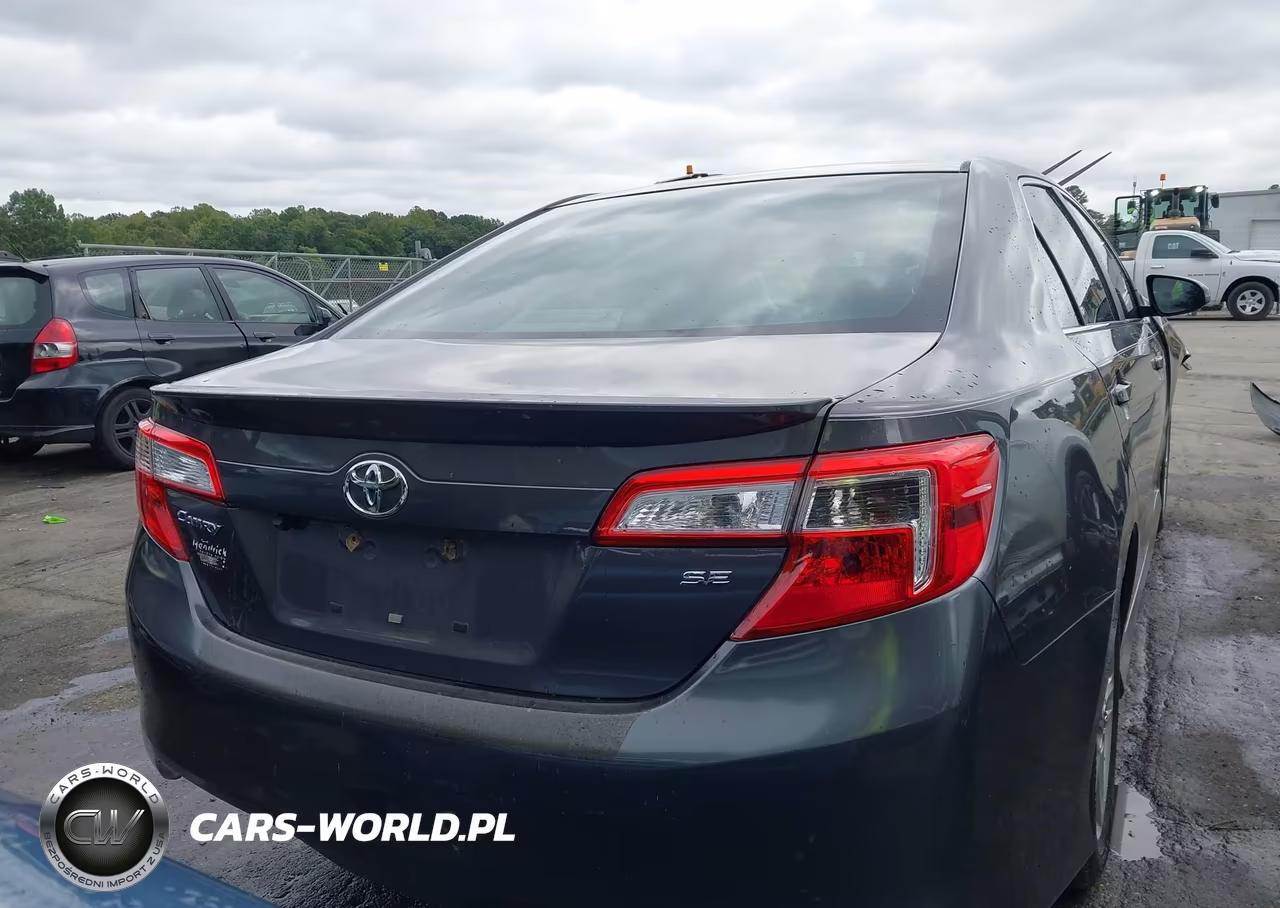 2014 Toyota Camry Se VIN:4T1BF1FK0EU321831 - 16