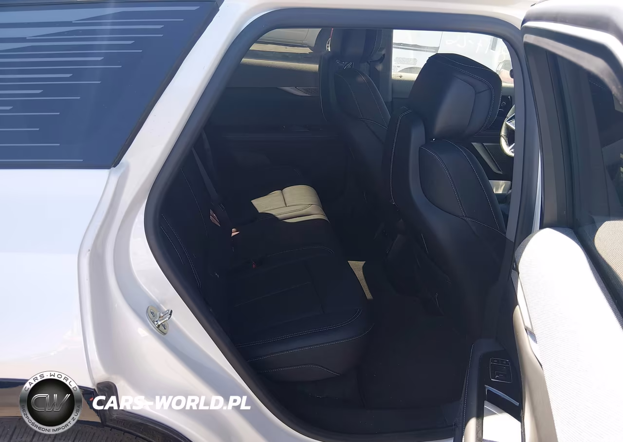 2025 Cadillac Optiq Sport 2 Awd VIN:3GYK3GMR2SS207139 - 8