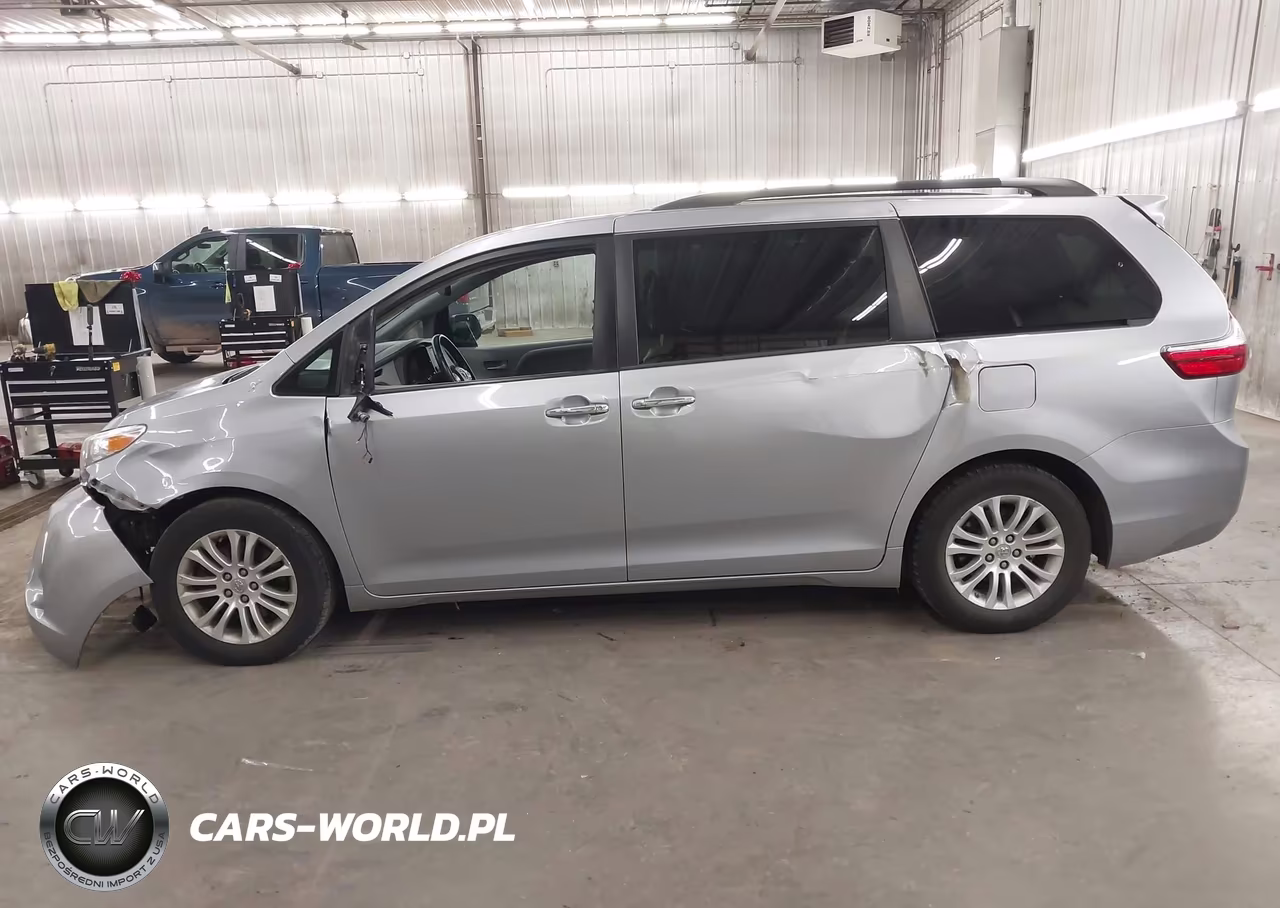 2015 Toyota Sienna Xle 8 Passenger VIN:5TDYK3DC1FS560232 - 14