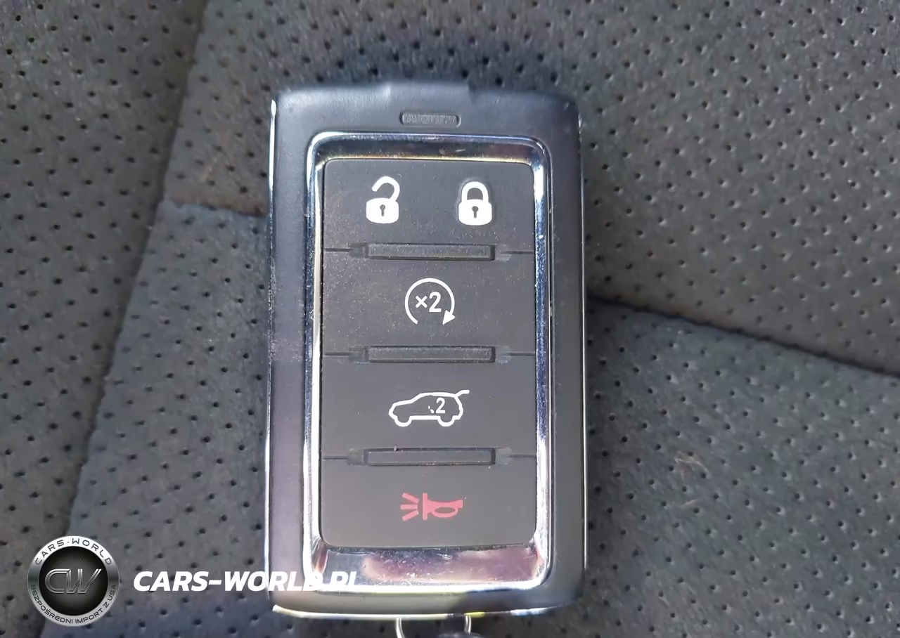2025 Jeep Grand Cherokee Altitude 4X4 VIN:1C4RJHAG9S8703289 - 11