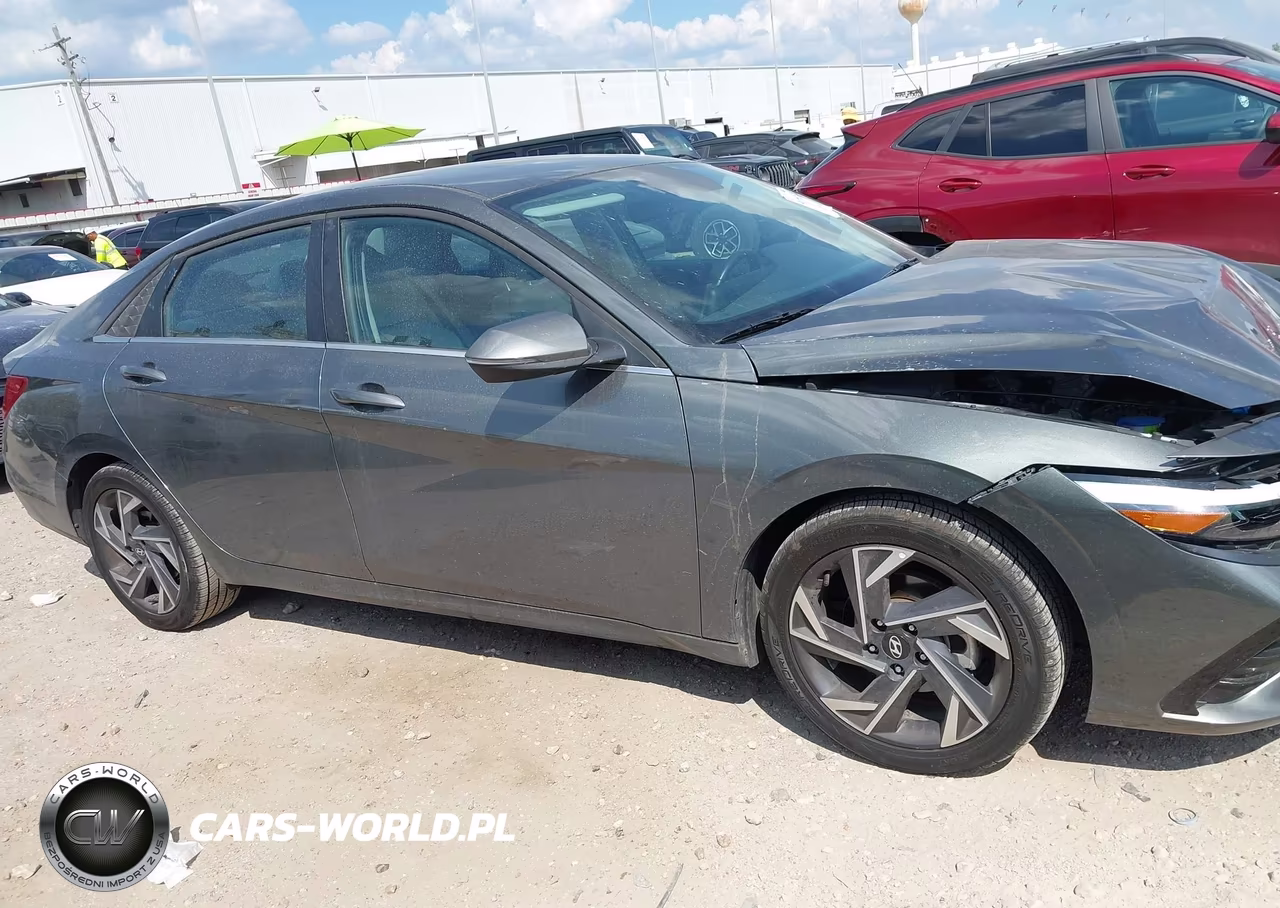 2025 Hyundai Elantra Limited VIN:KMHLP4DG4SU045389 - 13