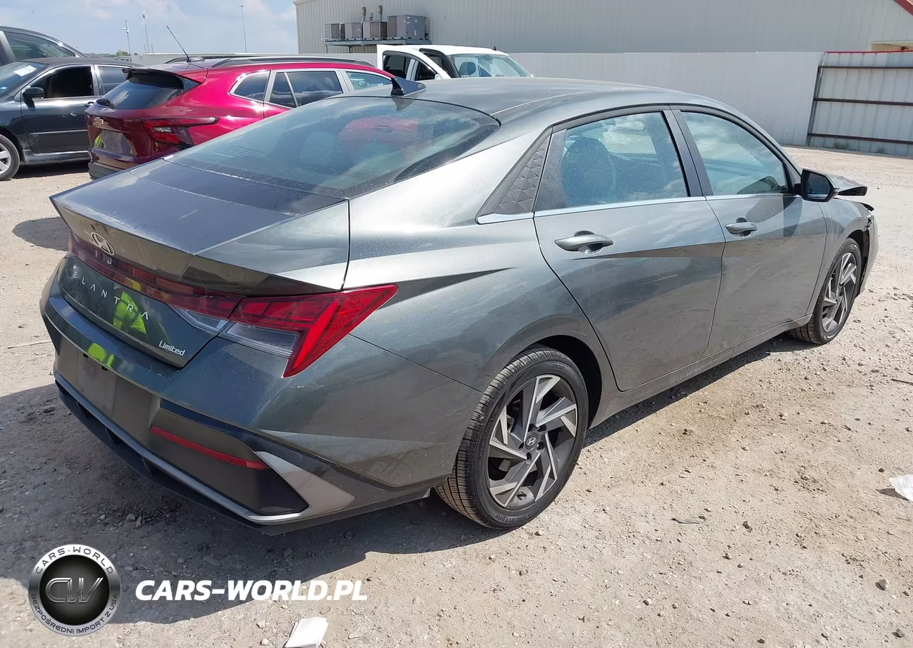 2025 Hyundai Elantra Limited VIN:KMHLP4DG4SU045389 - 4