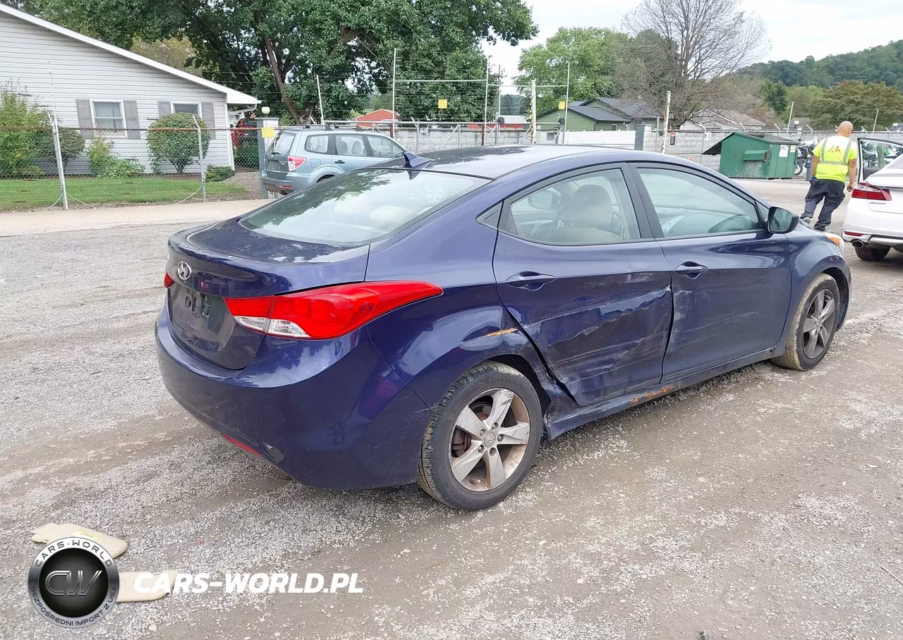 2013 Hyundai Elantra Gls Pzev VIN:5NPDH4AE0DH257924 - 4