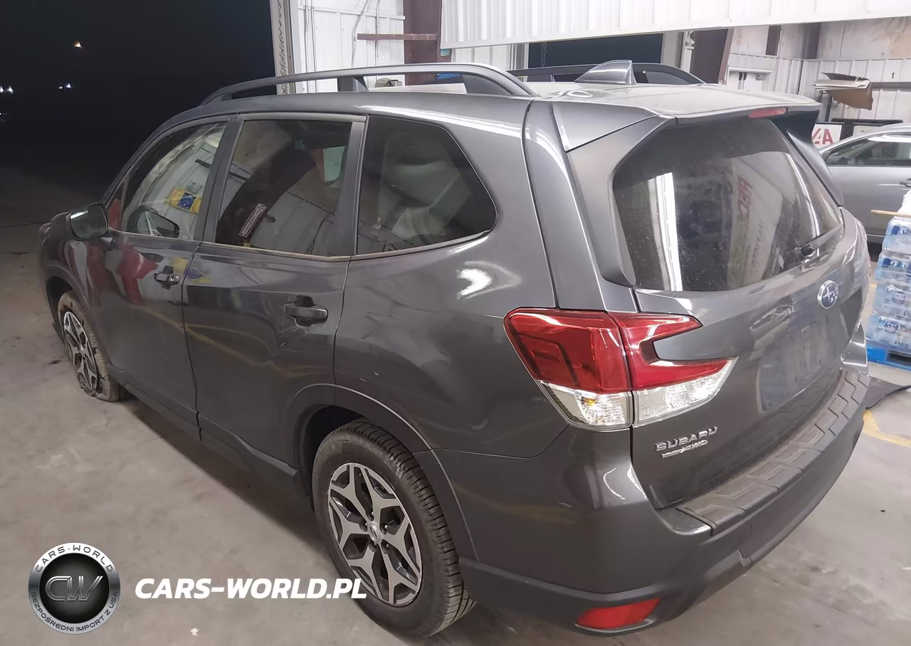 2021 Subaru Forester Premium VIN:JF2SKAJC4MH477976 - 3