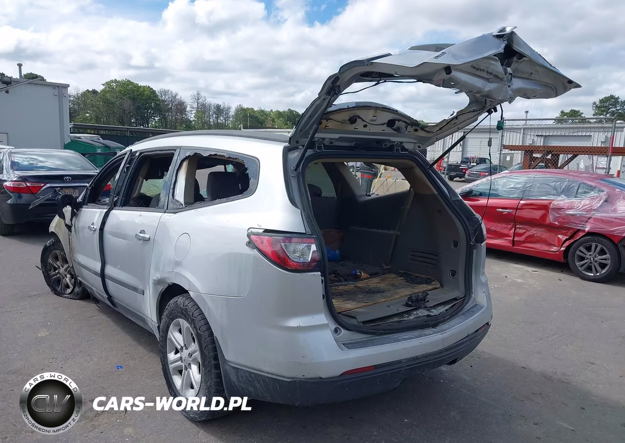 2014 Chevrolet Traverse Ls VIN:1GNKVFKD9EJ160870 - 3
