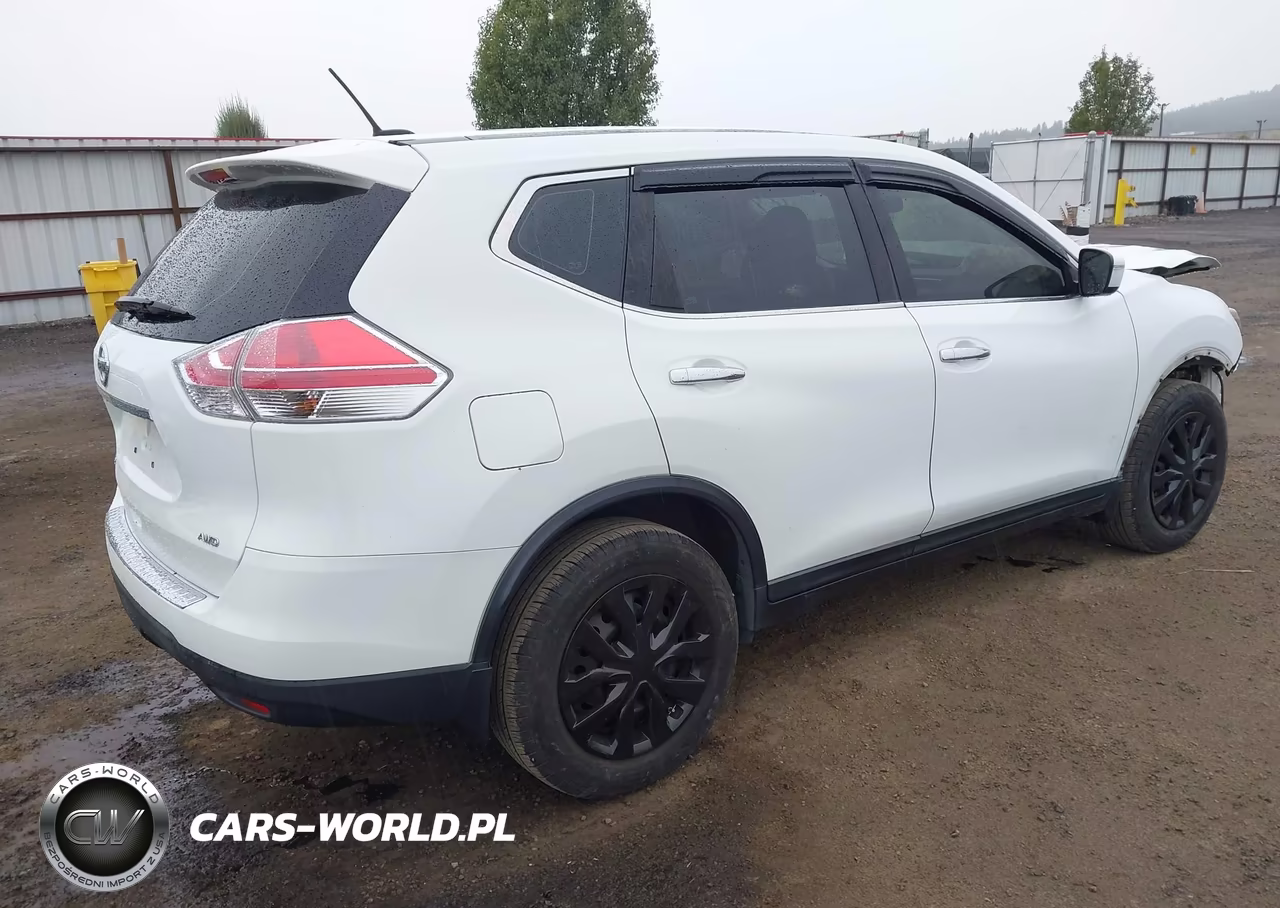 2015 Nissan Rogue S VIN:KNMAT2MVXFP570097 - 4
