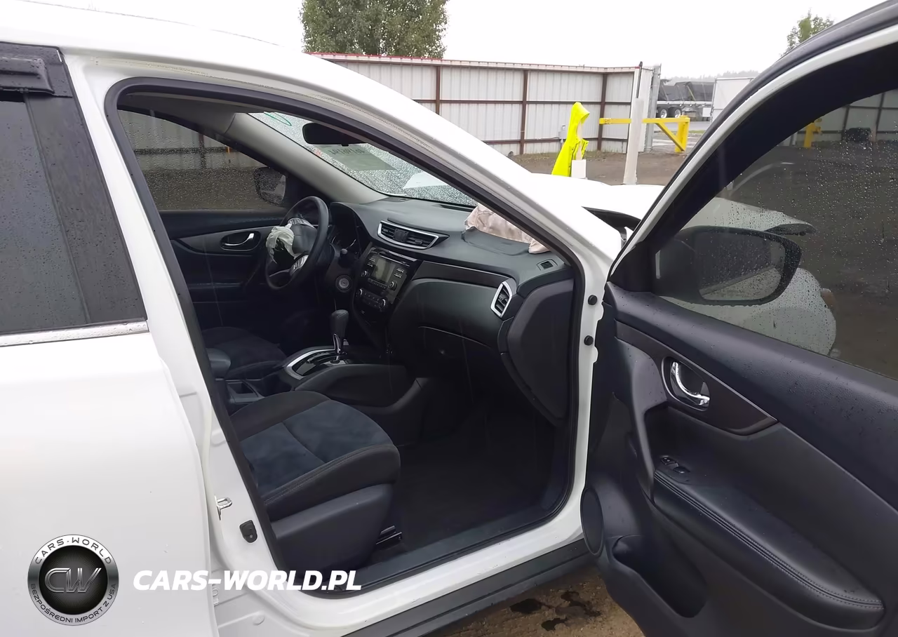 2015 Nissan Rogue S VIN:KNMAT2MVXFP570097 - 5