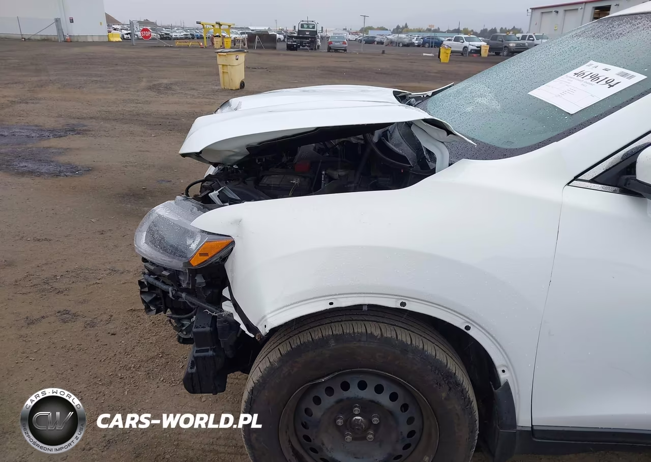 2015 Nissan Rogue S VIN:KNMAT2MVXFP570097 - 6