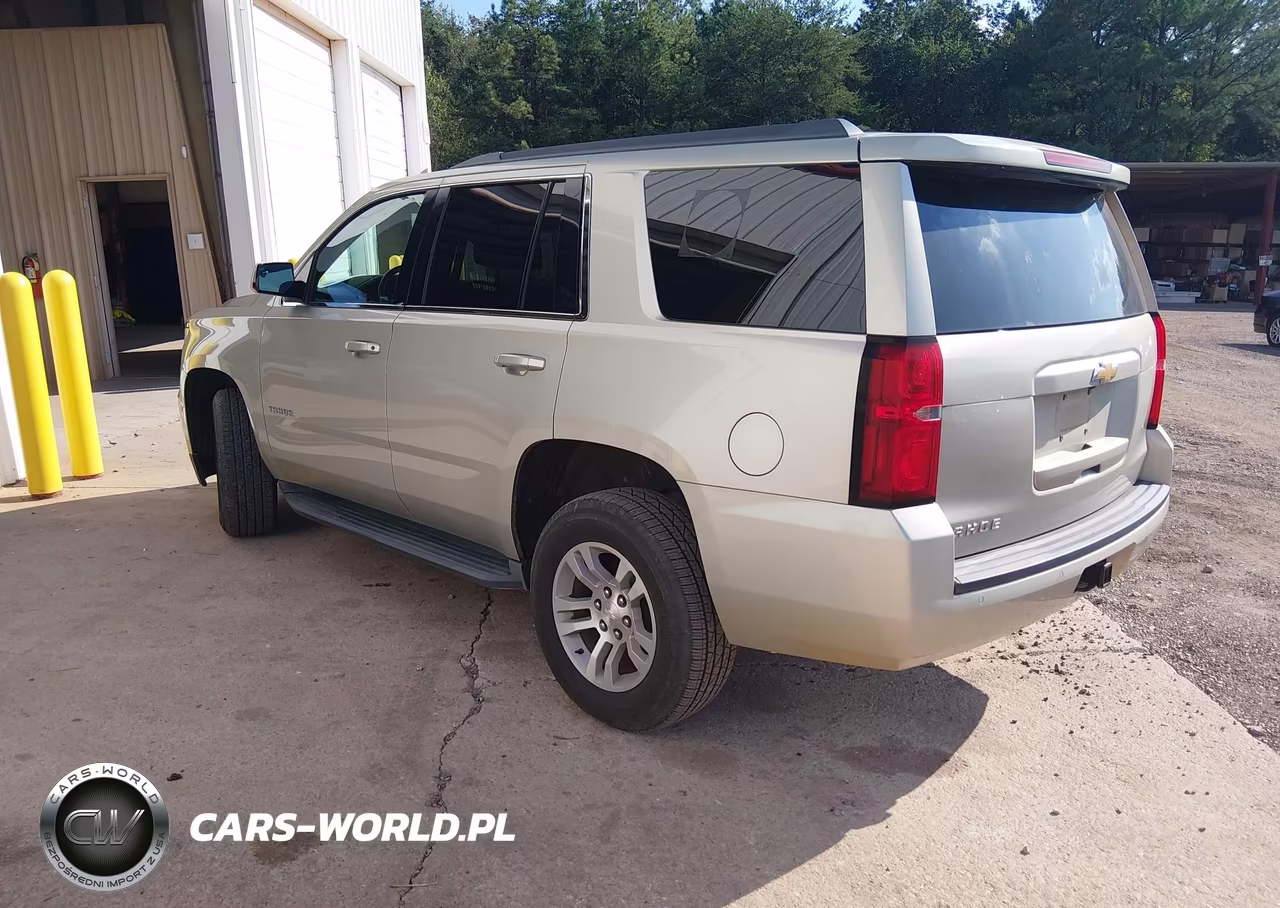 2017 Chevrolet Tahoe Ls VIN:1GNSKAECXHR310957 - 3