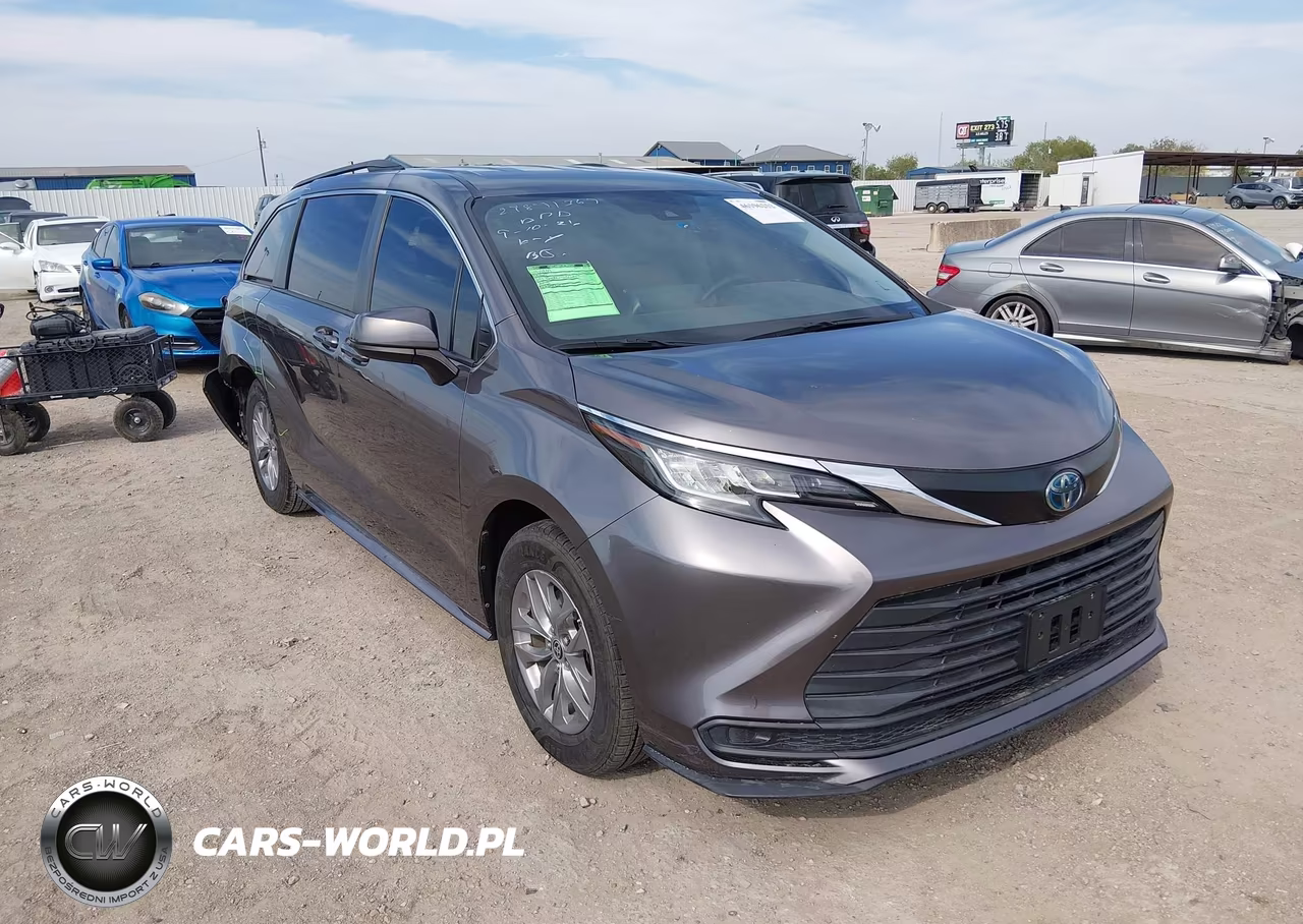 2022 Toyota Sienna Le