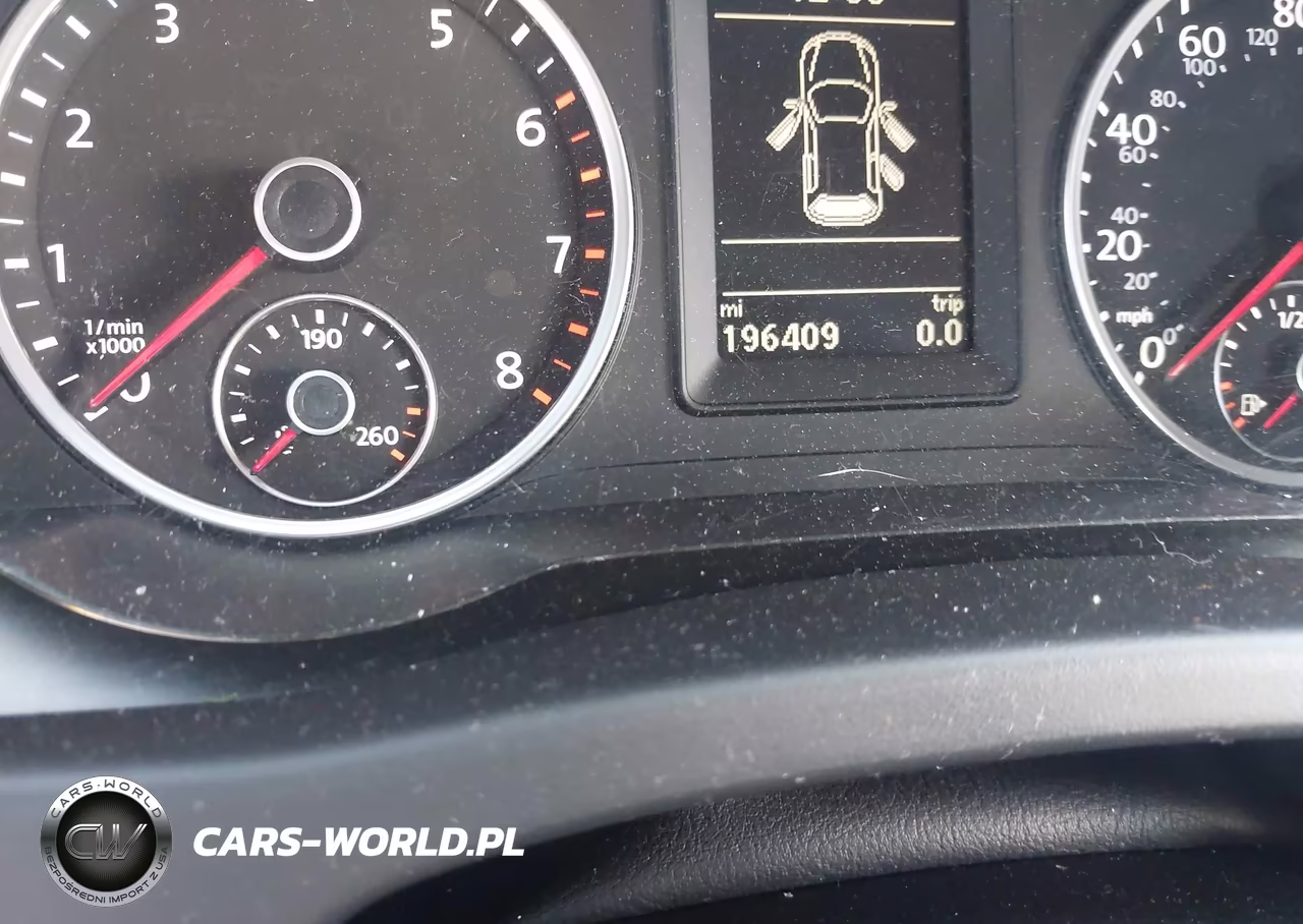 2014 Volkswagen Tiguan R-Line VIN:WVGBV3AX2EW008866 - 16