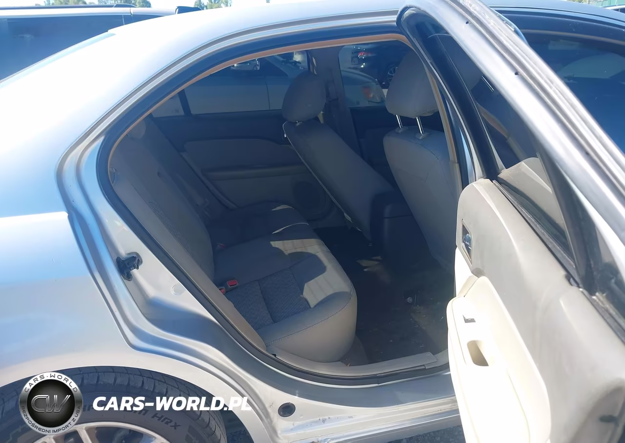 2012 Ford Fusion S VIN:3FAHP0GA0CR149905 - 8
