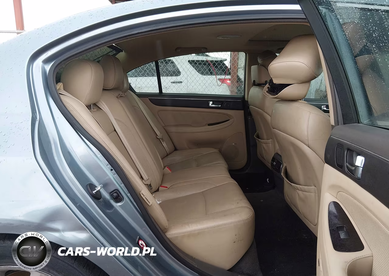 2011 Hyundai Genesis 3.8 VIN:KMHGC4DE0BU127681 - 8