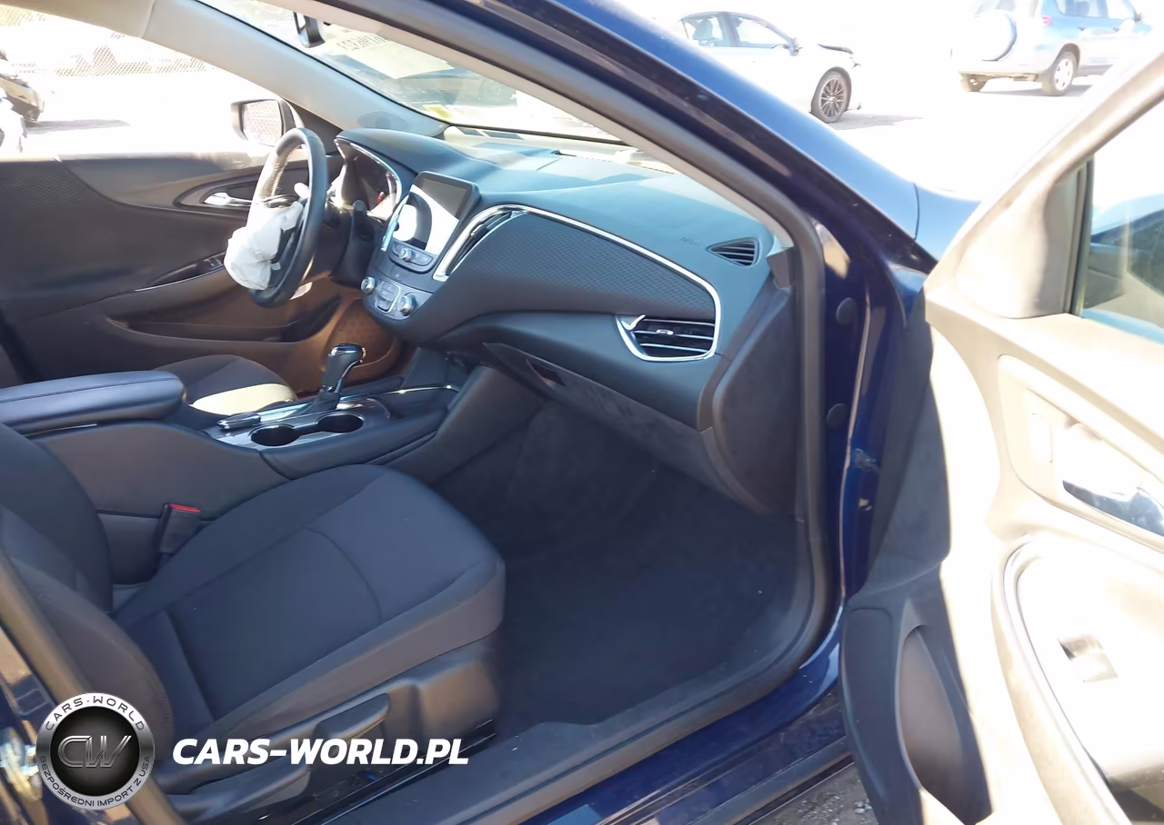 2018 Chevrolet Malibu Lt VIN:1G1ZD5ST1JF124270 - 5