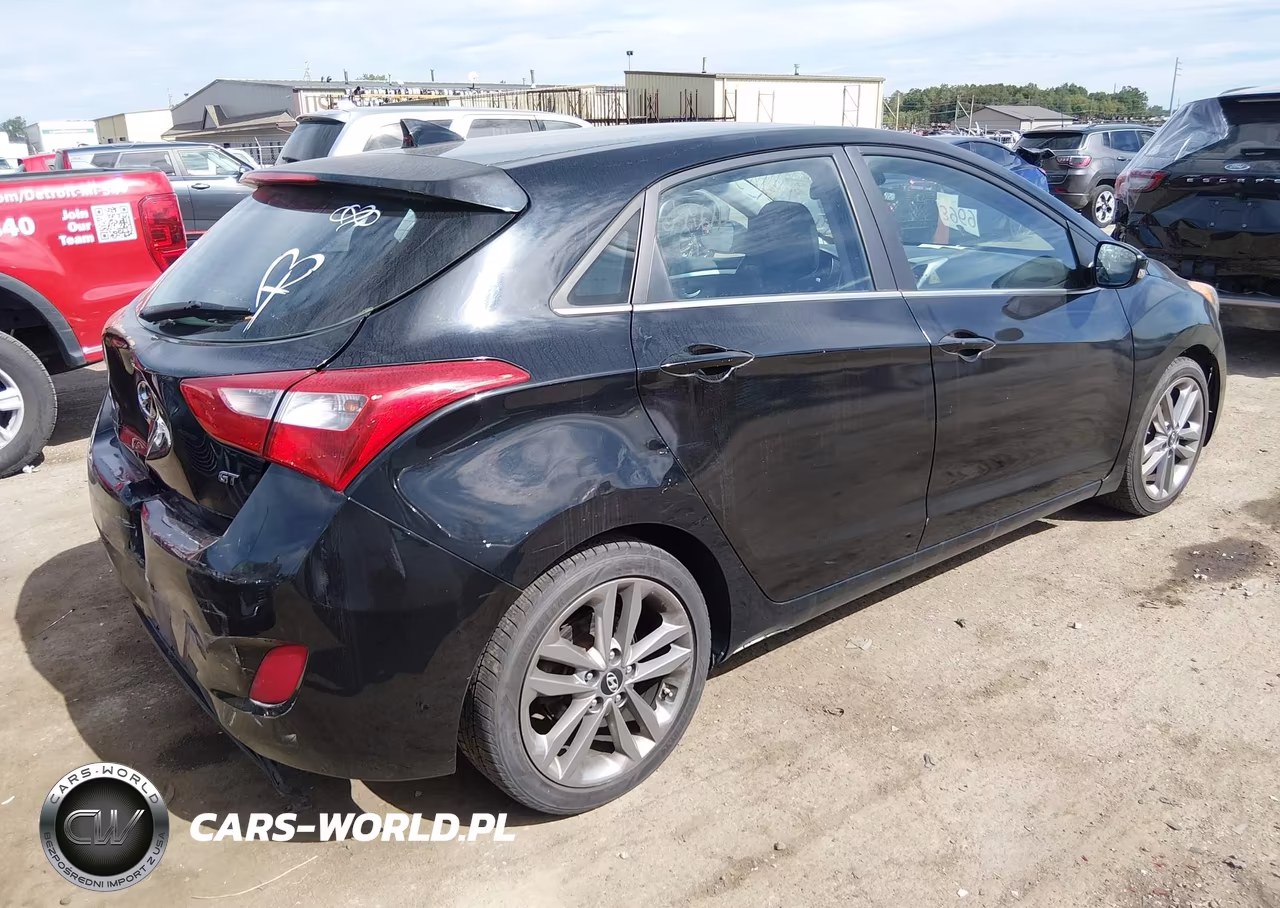 2016 Hyundai Elantra Gt VIN:KMHD35LH7GU310684 - 4