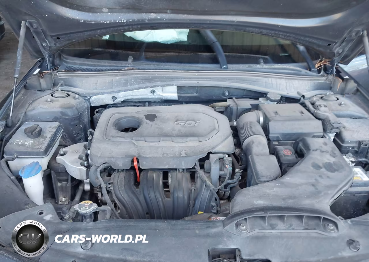 2019 Kia Optima S VIN:5XXGT4L37KG309758 - 10