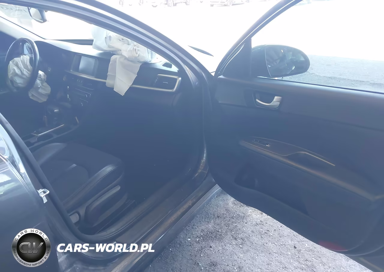 2019 Kia Optima S VIN:5XXGT4L37KG309758 - 5