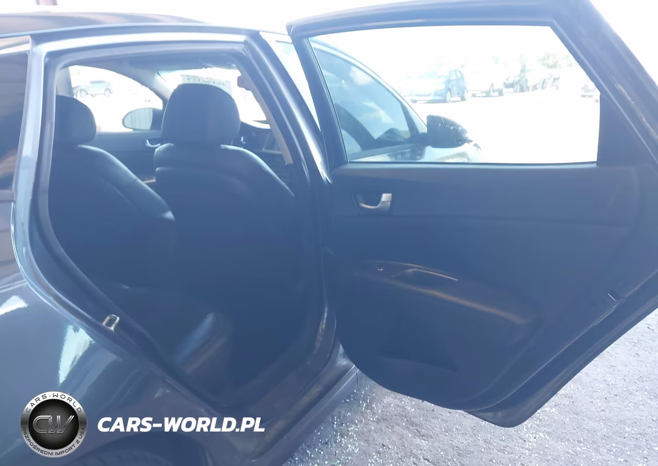 2019 Kia Optima S VIN:5XXGT4L37KG309758 - 8
