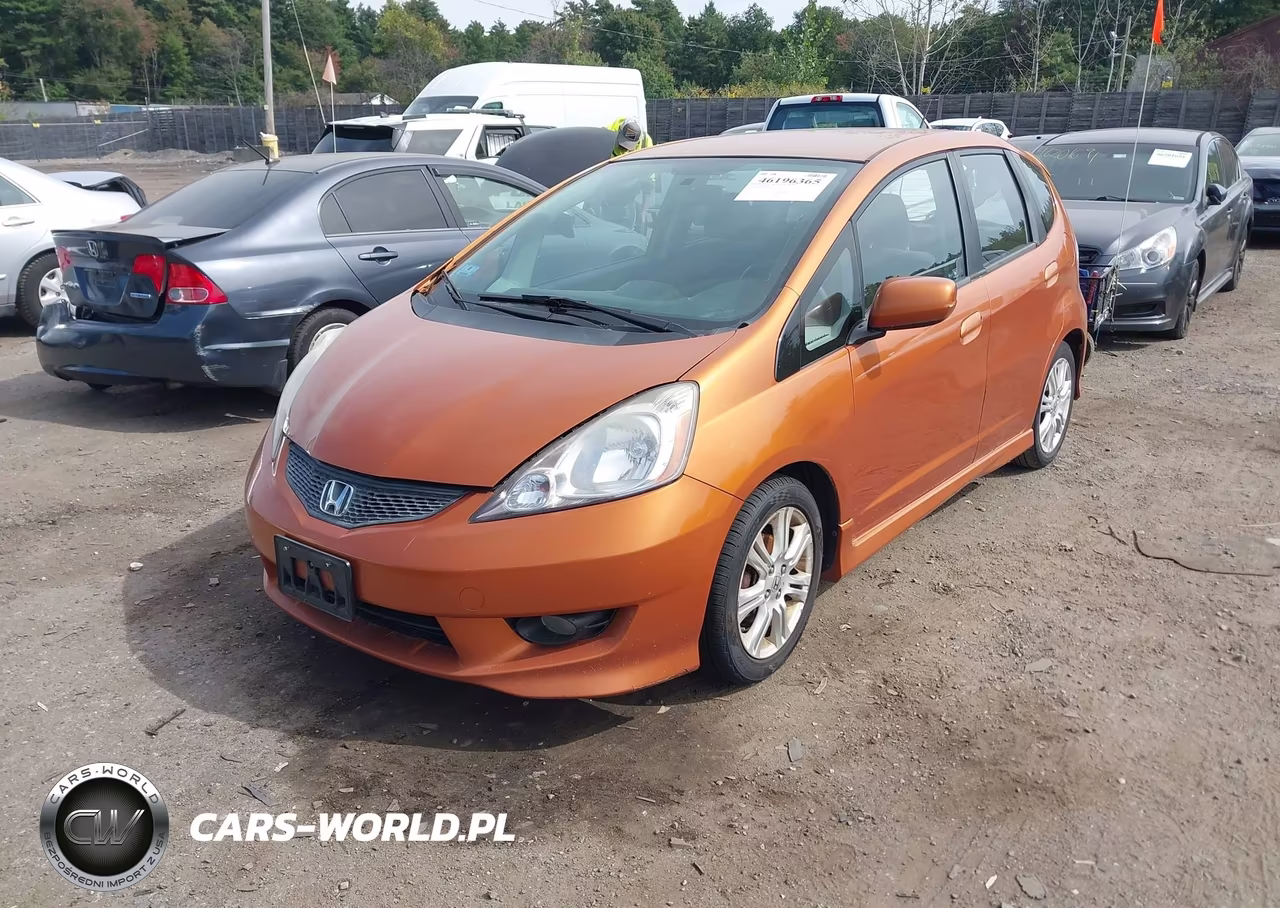 2011 Honda Fit Sport VIN:JHMGE8H54BC009850 - 2