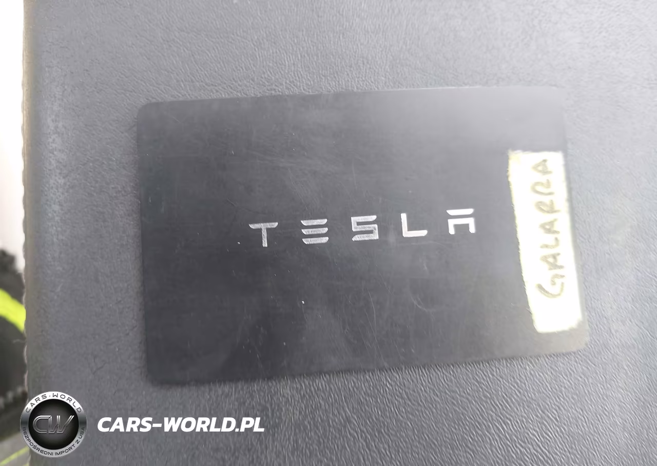 2021 Tesla Model Y Long Range Dual Motor All-Wheel Drive VIN:5YJYGDEE1MF182664 - 11