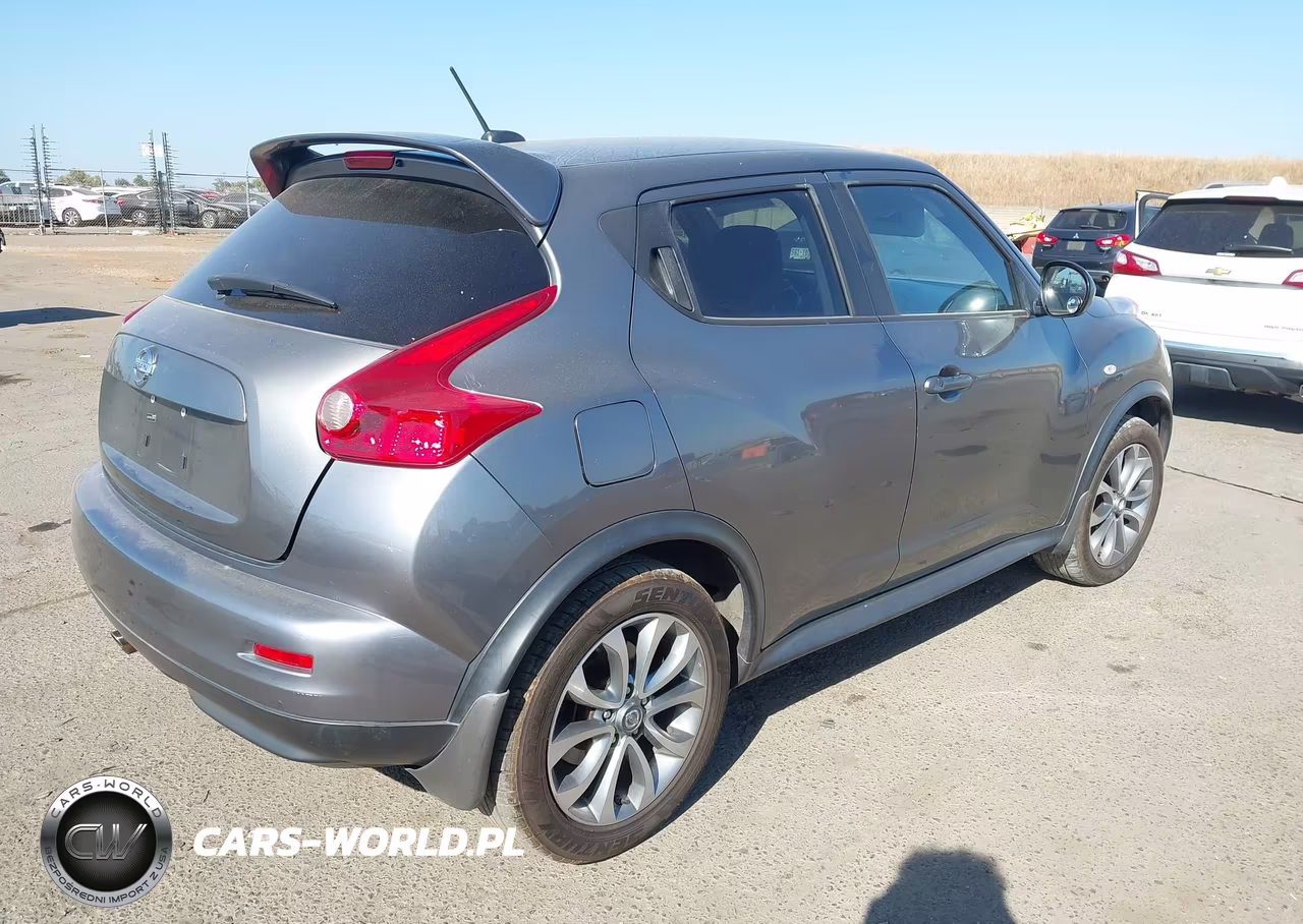 2011 Nissan Juke Sv VIN:JN8AF5MV1BT018504 - 4