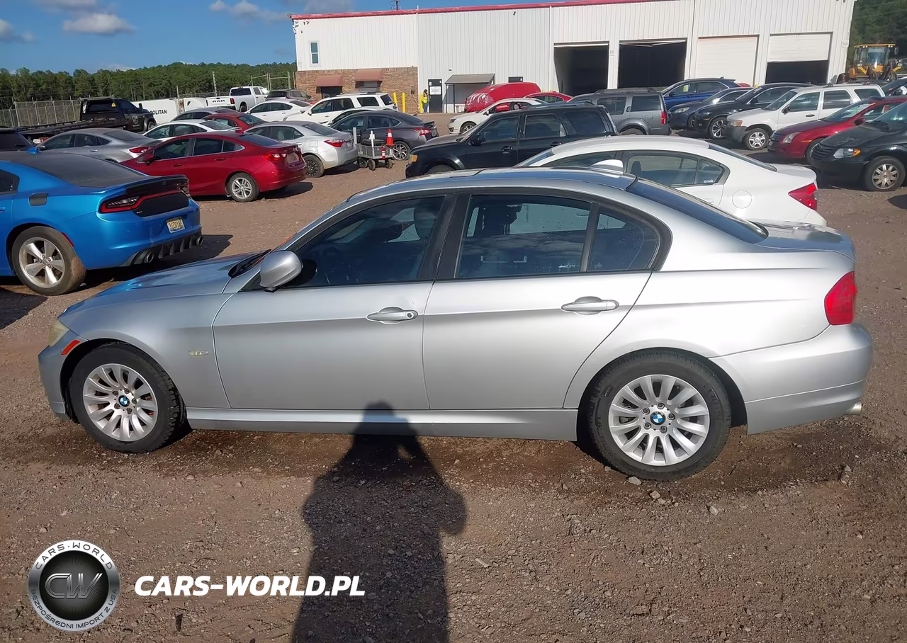2009 BMW 3 Series 328I VIN:WBAPH77599NM30835 - 14
