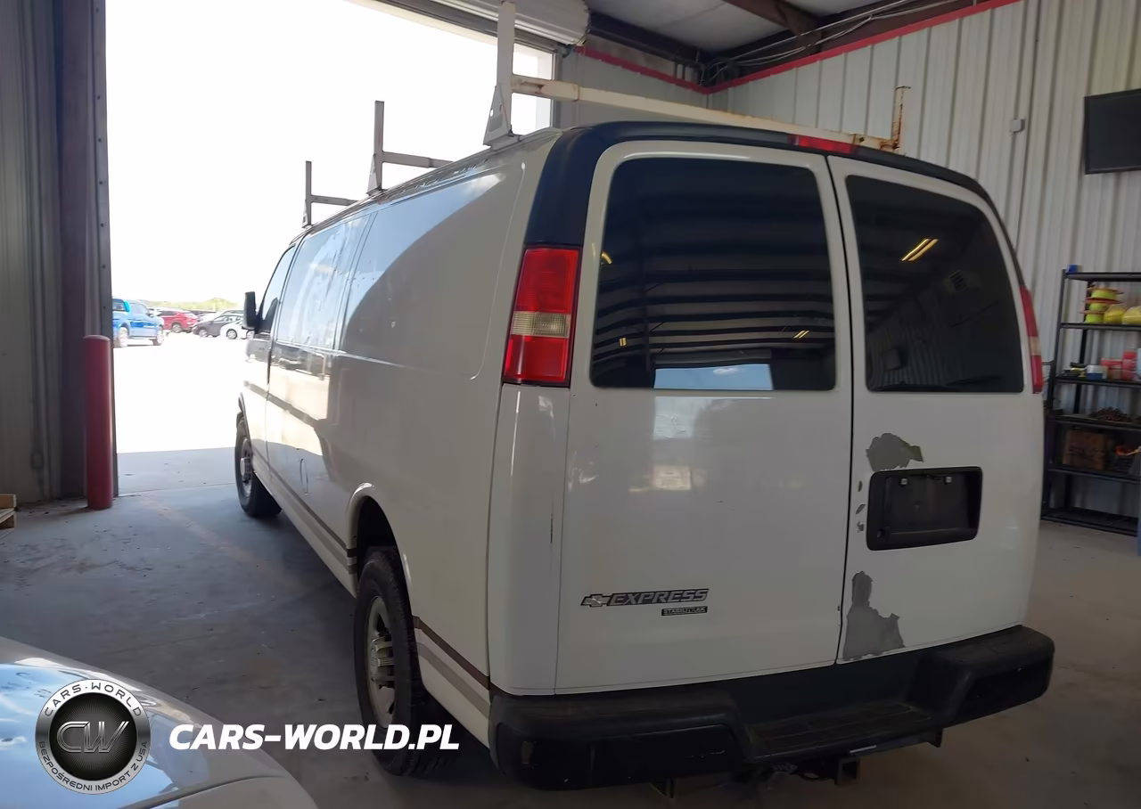 2012 Chevrolet Express 2500 Work Van VIN:1GCWGGCA6C1151538 - 3