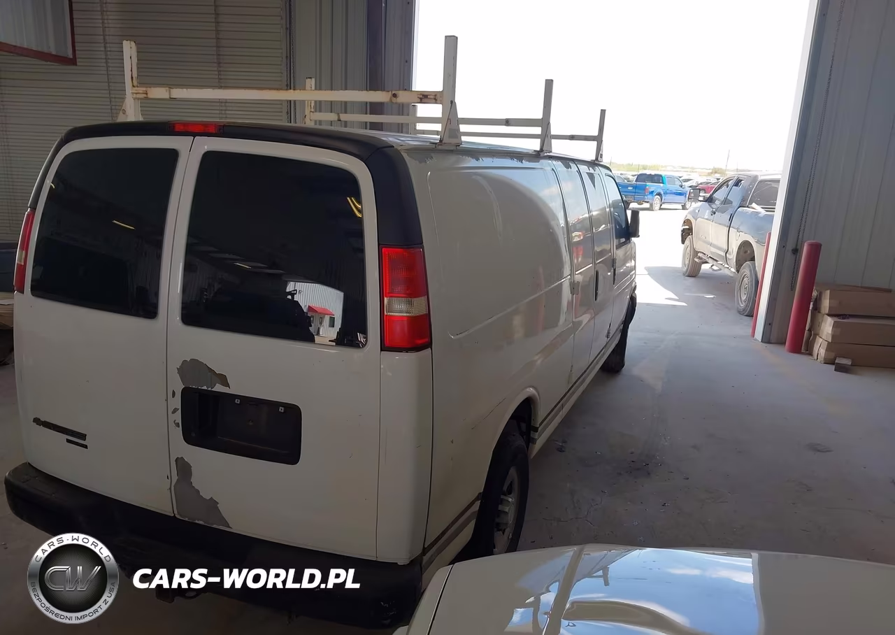 2012 Chevrolet Express 2500 Work Van VIN:1GCWGGCA6C1151538 - 4
