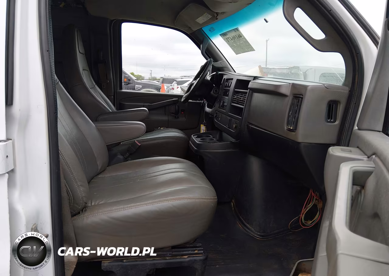 2016 Chevrolet Express 2500 Work Van VIN:1GCWGAFF0G1334153 - 5