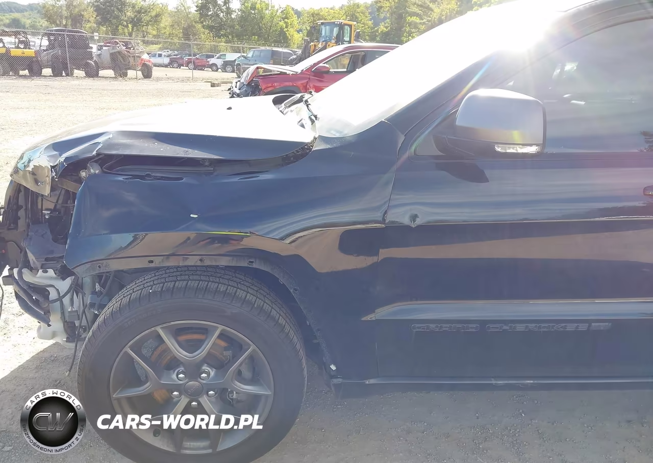 2021 Jeep Grand Cherokee 80Th Anniversary 4X4 VIN:1C4RJFBG1MC584530 - 18