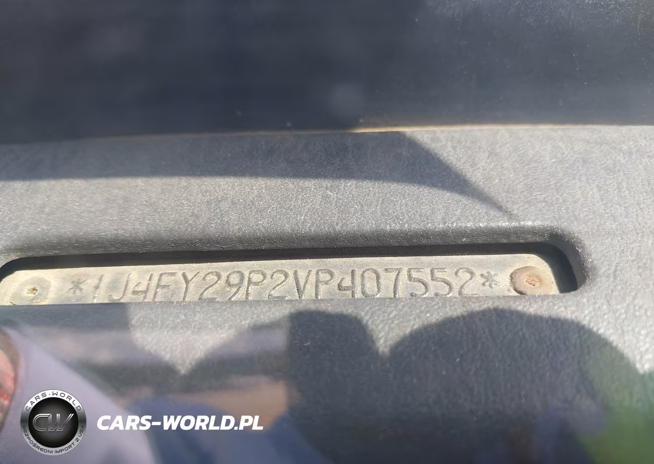 1997 Jeep Wrangler Se VIN:1J4FY29P2VP407552 - 9