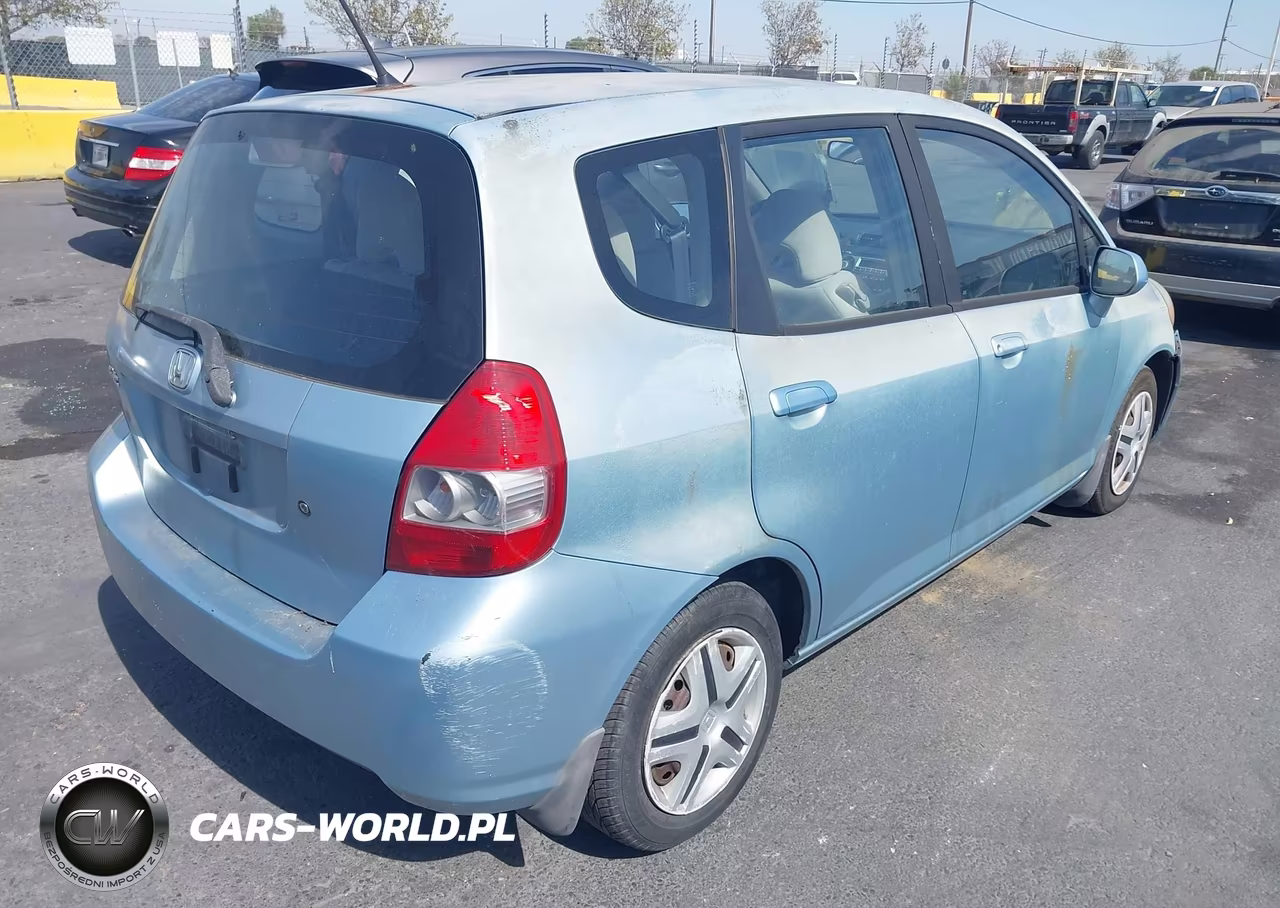 2007 Honda Fit VIN:JHMGD38427S040198 - 4