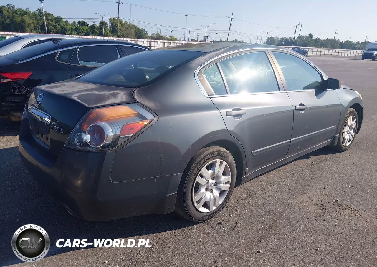 2011 Nissan Altima 2.5 S VIN:1N4AL2AP3BN409589 - 4