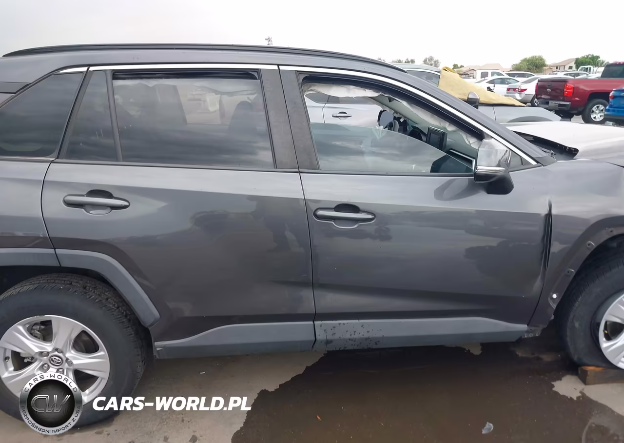 2021 Toyota Rav4 Xle VIN:2T3W1RFV2MW121547 - 14