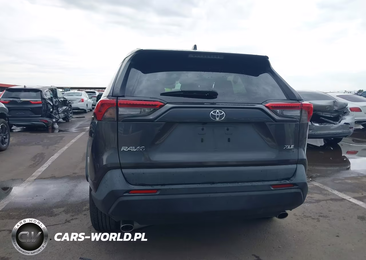 2021 Toyota Rav4 Xle VIN:2T3W1RFV2MW121547 - 17