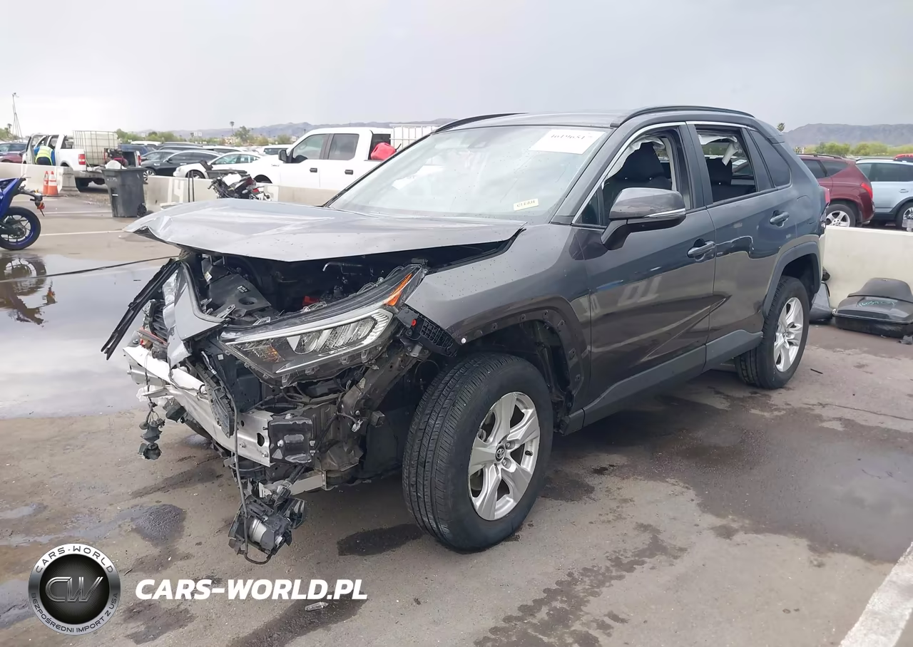 2021 Toyota Rav4 Xle VIN:2T3W1RFV2MW121547 - 2