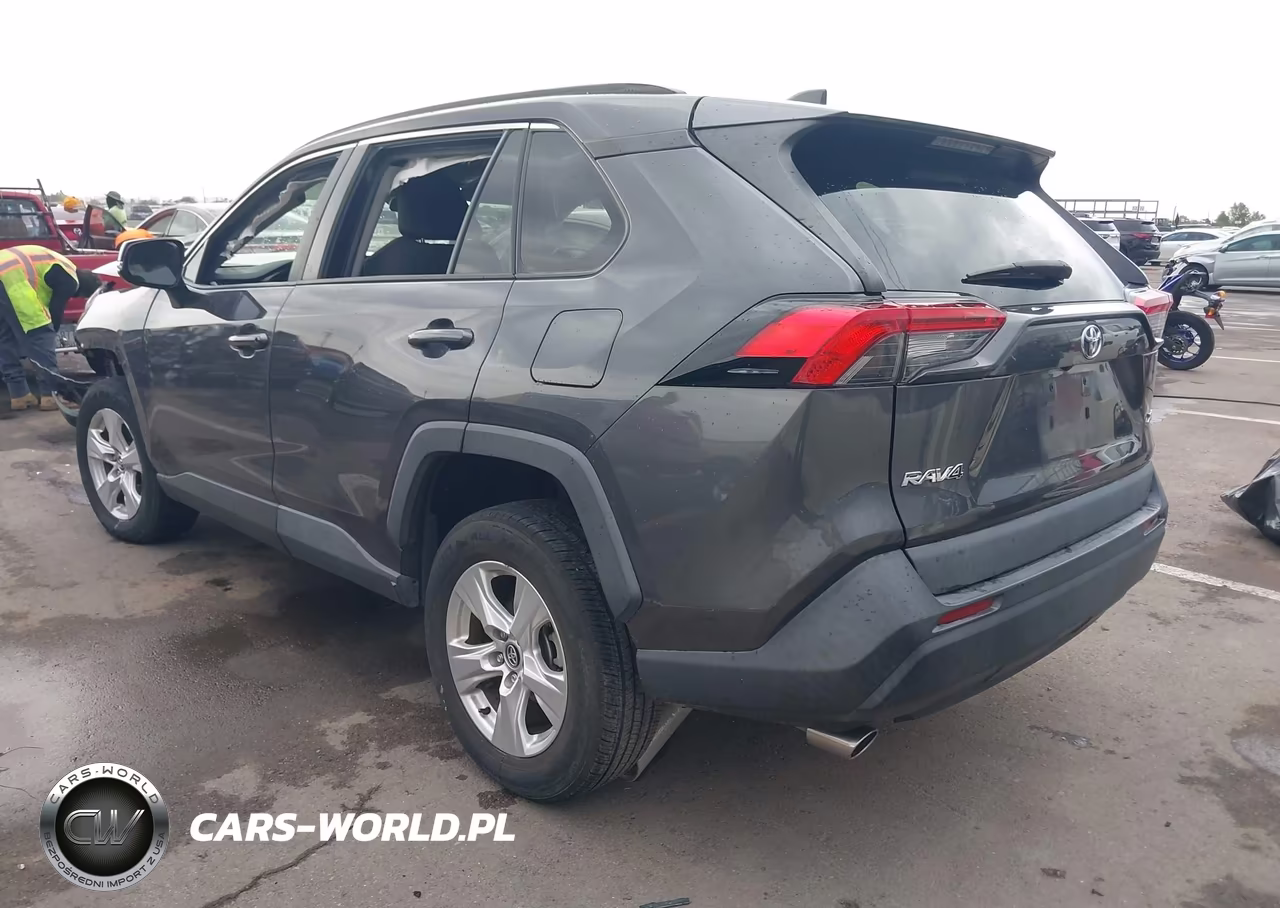 2021 Toyota Rav4 Xle VIN:2T3W1RFV2MW121547 - 3