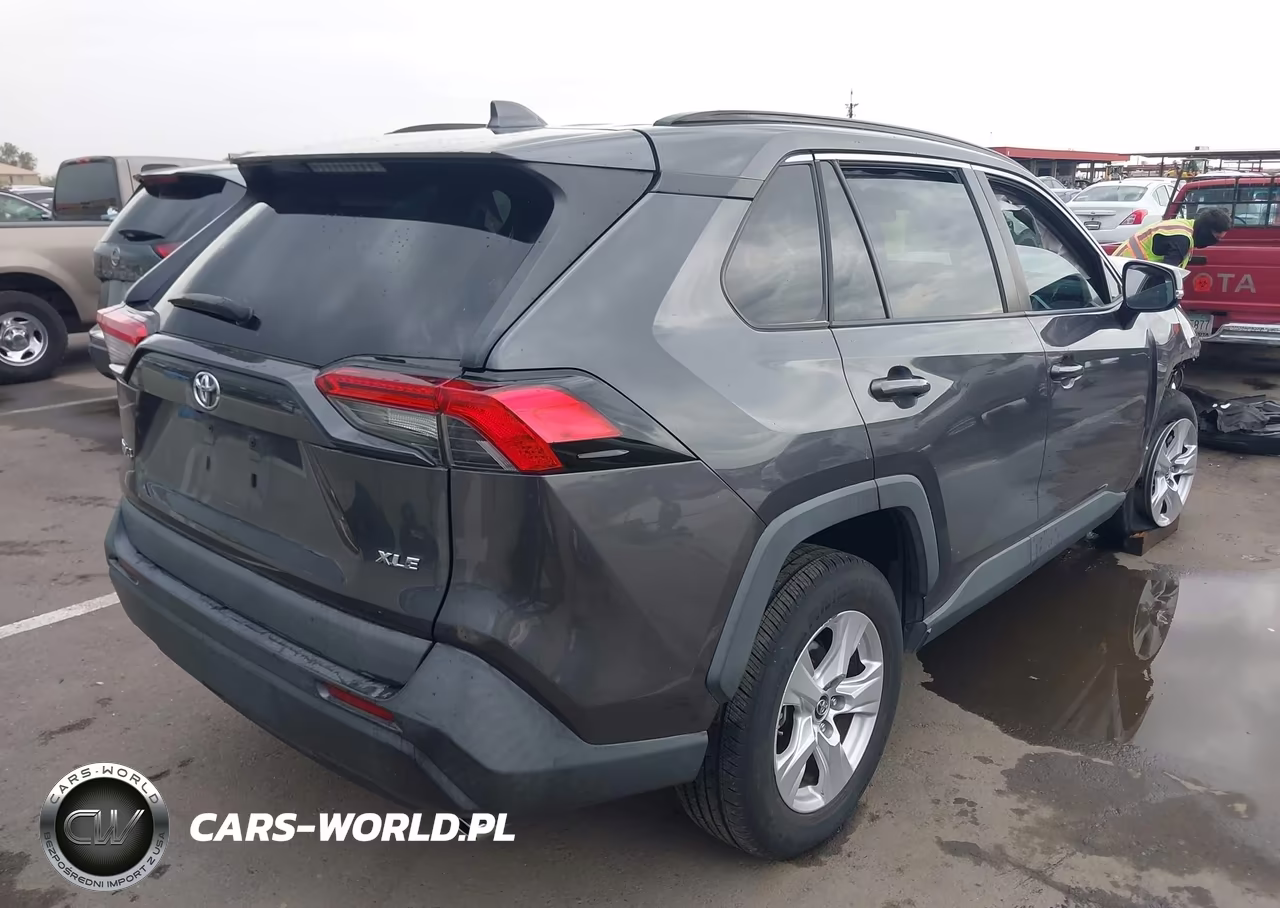 2021 Toyota Rav4 Xle VIN:2T3W1RFV2MW121547 - 4