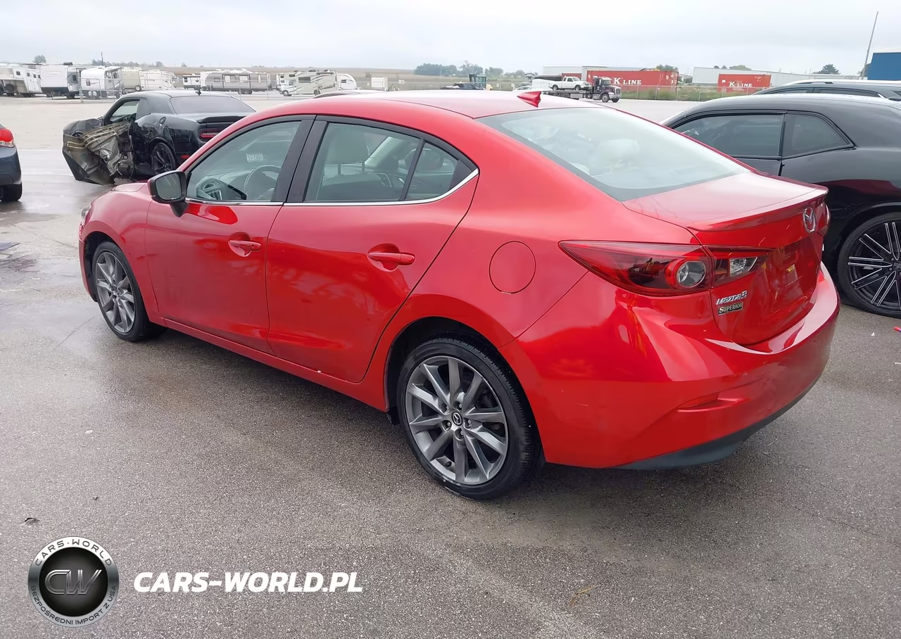 2018 Mazda Mazda3 Grand Touring VIN:3MZBN1W39JM166479 - 3