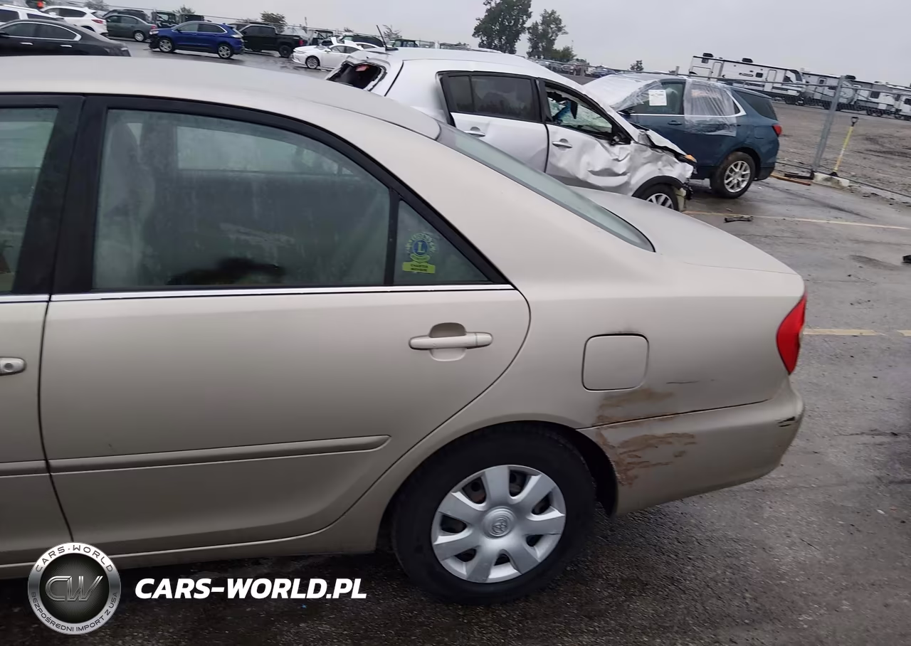 2004 Toyota Camry Le VIN:4T1BE32K64U831183 - 13