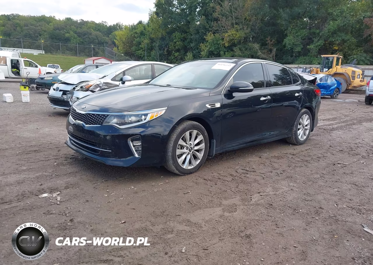 2018 Kia Optima S VIN:5XXGT4L38JG213541 - 2