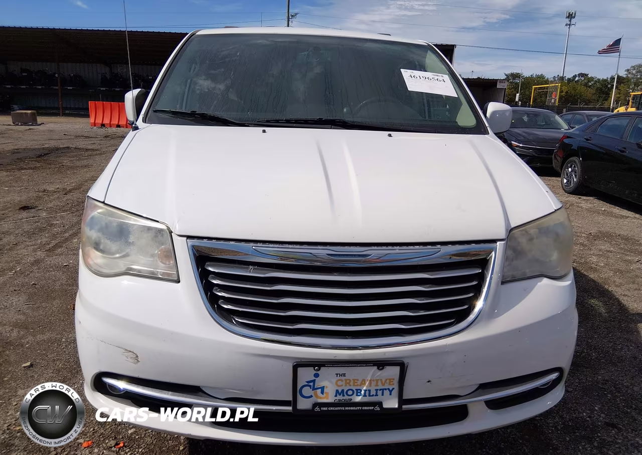 2015 Chrysler Town & Country Touring-L VIN:2C4RC1CG5FR504118 - 12