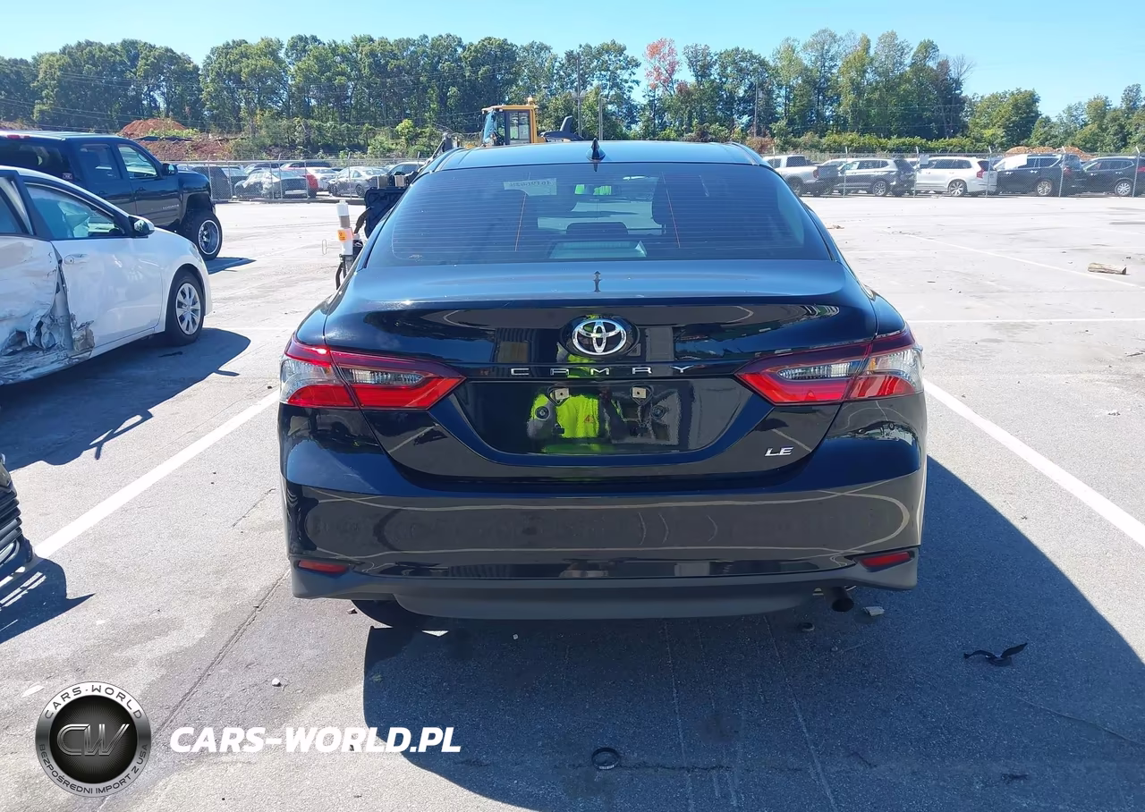 2024 Toyota Camry Le VIN:4T1C11AK0RU204606 - 17